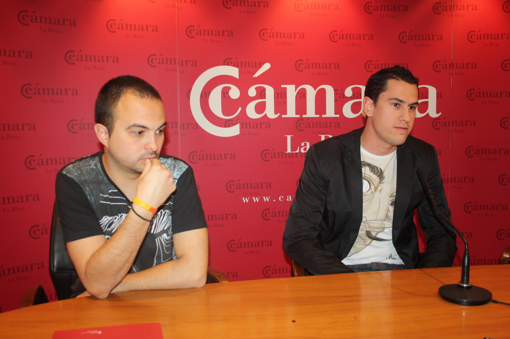 La Cátedra de Emprendedores concede el premio del Concurso de Ideas de Negocio a Vibare, un proyecto de control de plagas del champiñón