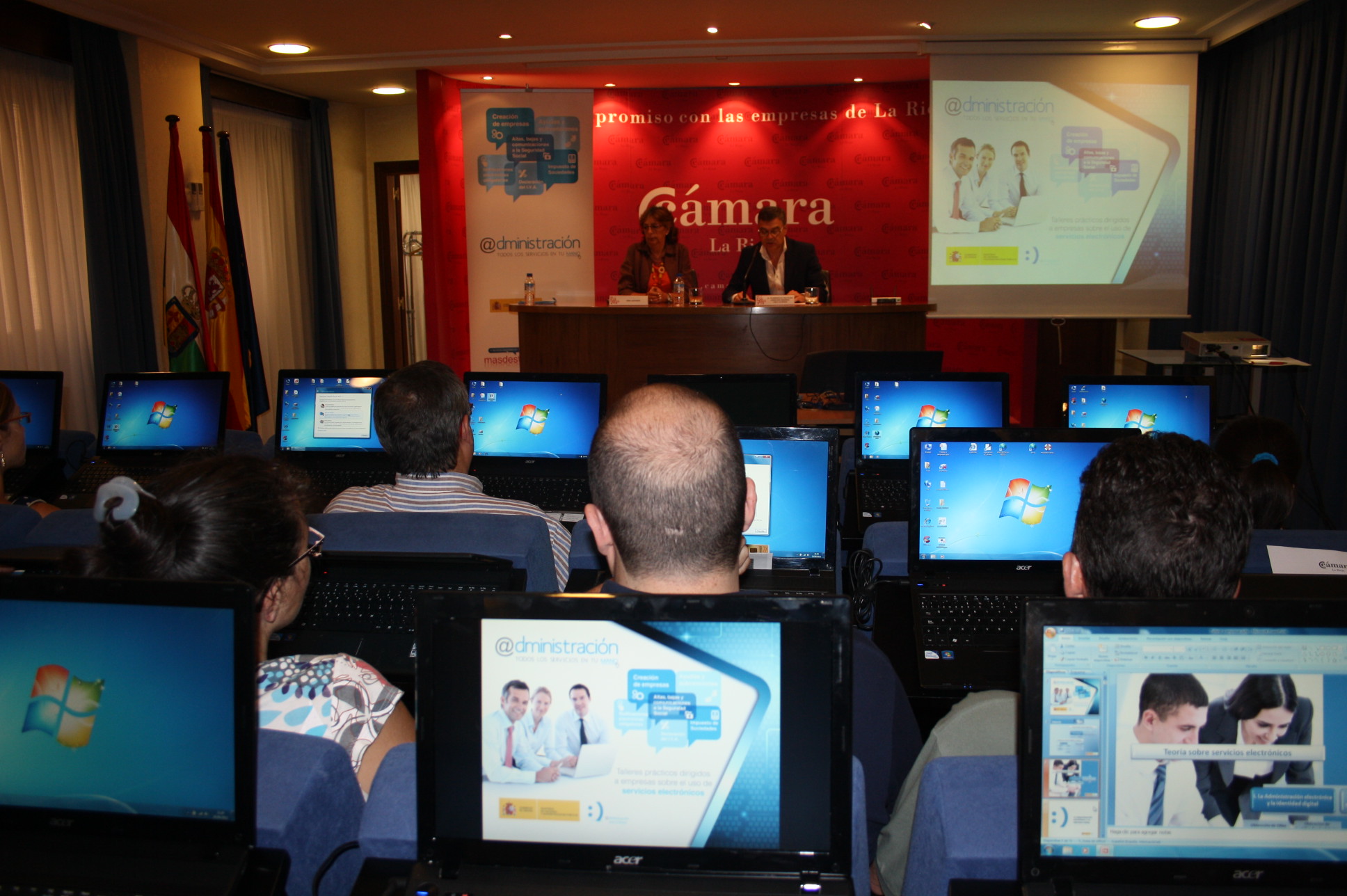 La Cámara muestra las ventajas de la administración electrónica aplicada a las empresas riojanas