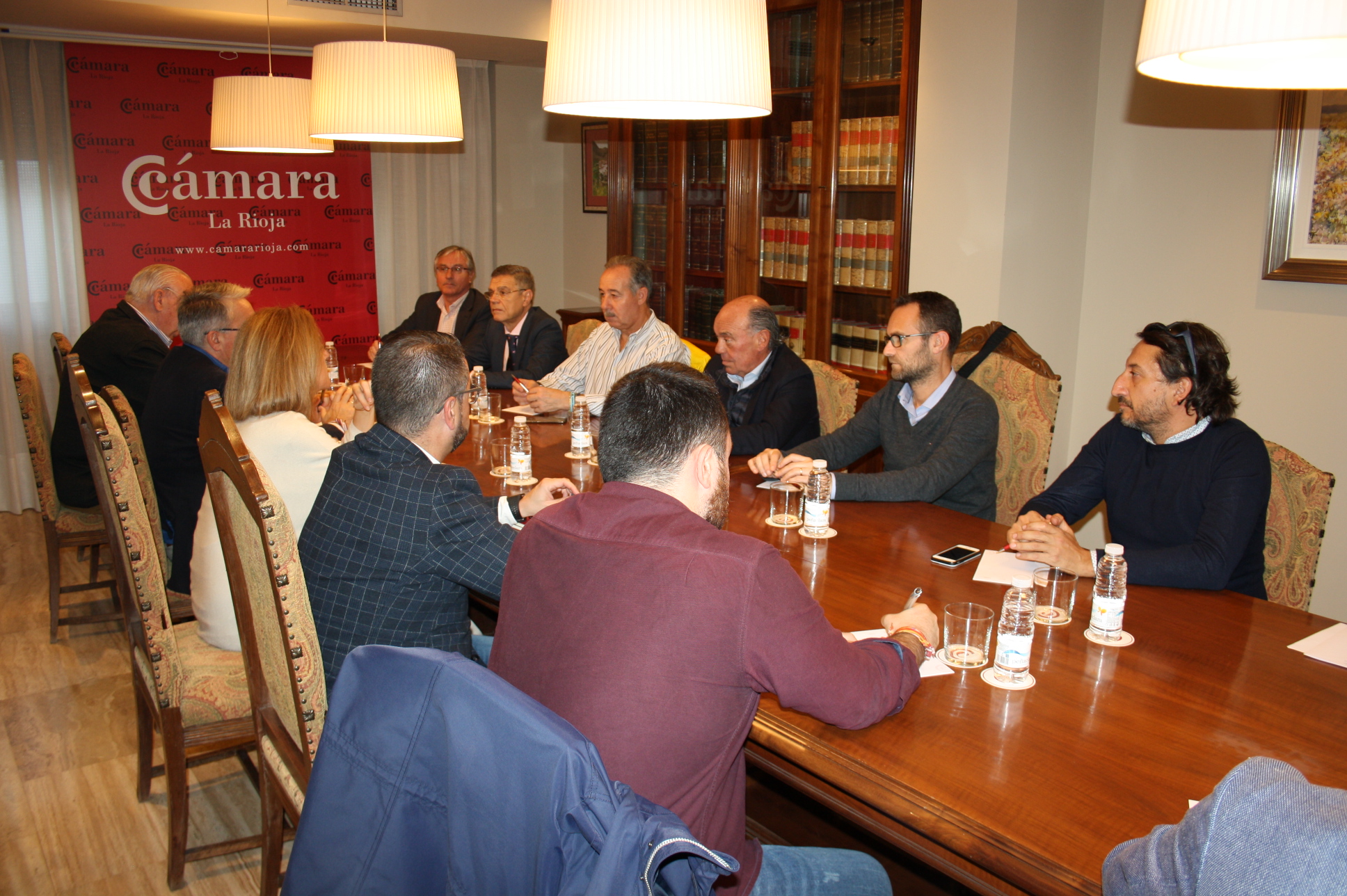 Candidatos del PP de La Rioja mantienen un encuentro de trabajo con responsables de la FER y de la Cámara de Comercio